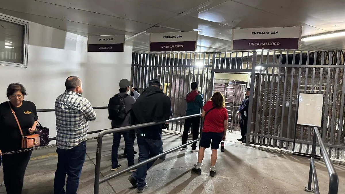 Cierra CBP garitas 1 minuto en memoria de los caídos en el 9/11